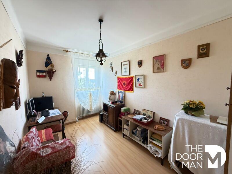 Maison - 185 m² - 7 pièces