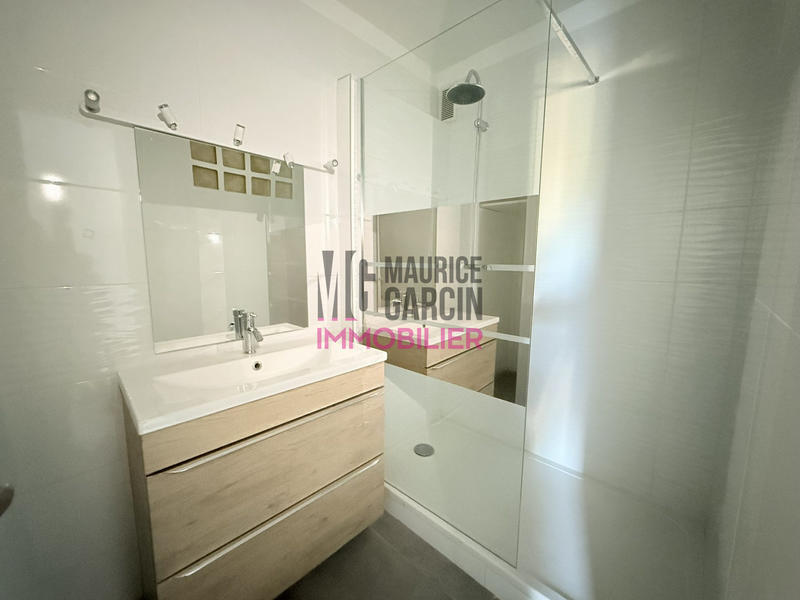 Appartement - 77 m² - 3 pièces