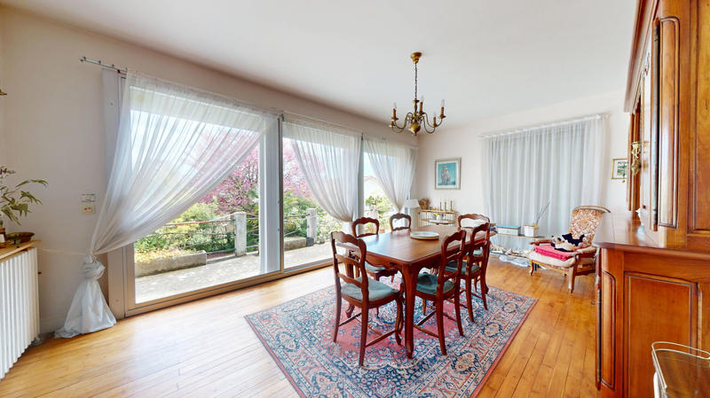 Maison - 122 m² - 4 pièces