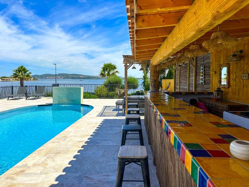 Maison - 170 m² - 5 pièces