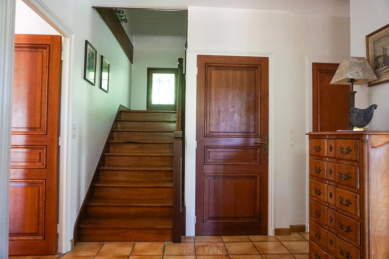 Maison - 192 m² - 5 pièces