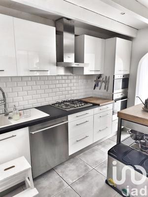 Maison de ville - 111 m² - 5 pièces