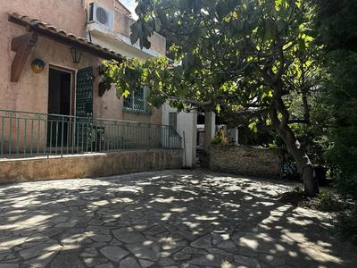 Villa - 130 m² - 4 pièces