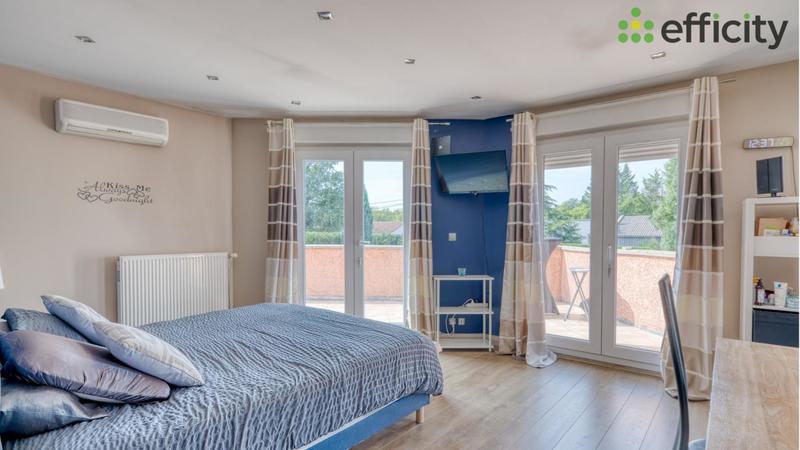 Maison - 264 m² - 8 pièces