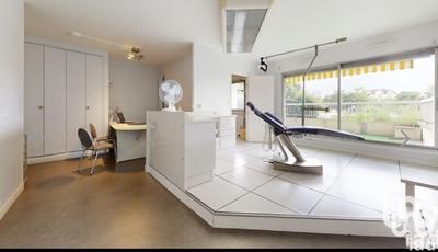 Local commercial - 115 m²