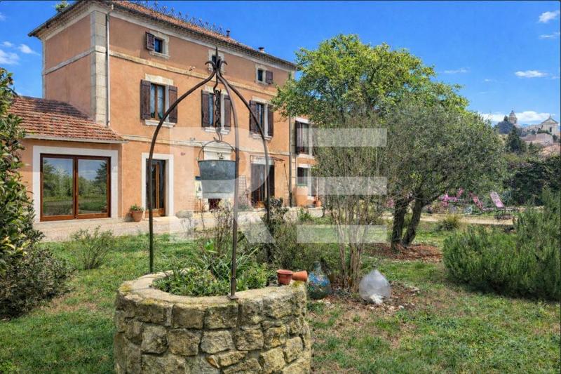 Maison de maîtres - 271 m² - 8 pièces