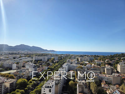 Appartement - 92 m² - 4 pièces