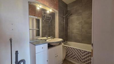 Appartement ancien - 87 m² - 5 pièces