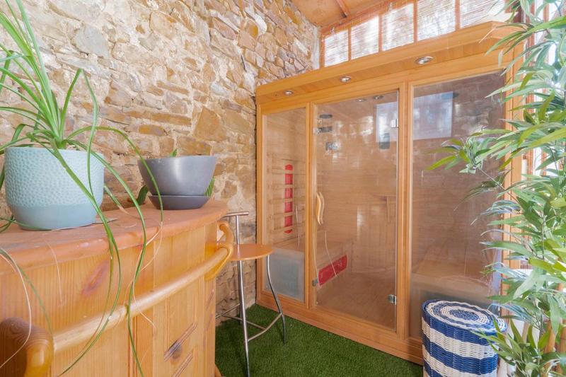 Maison - 235 m² - 5 pièces