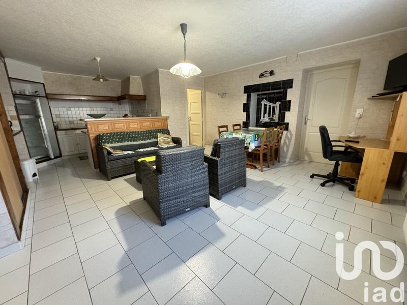 Maison - 254 m² - 9 pièces