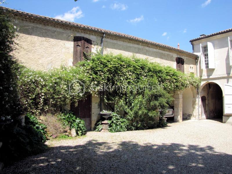 Hôtel particulier - 600 m² - 18 pièces