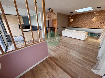 Maison - 111 m² - 4 pièces
