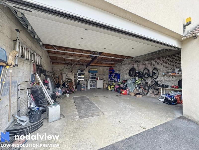 Maison - 191 m² - 6 pièces