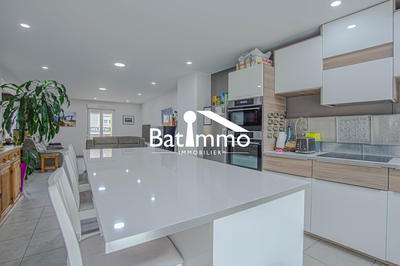 Appartement - 111 m² - 5 pièces