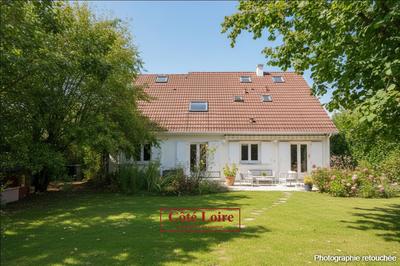 Maison - 196 m² - 6 pièces