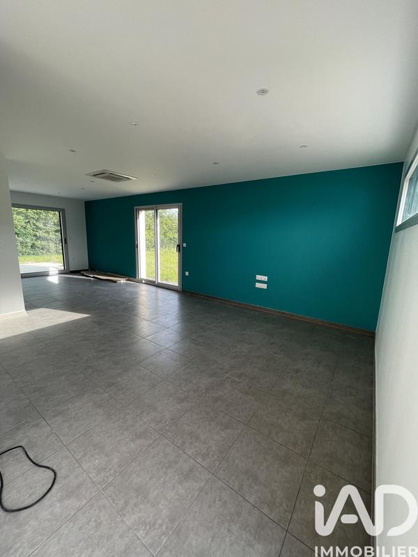 Maison - 99 m² - 4 pièces