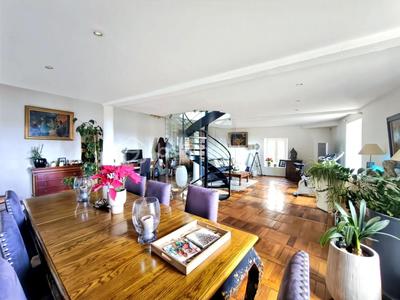 Maison ancienne - 162 m² - 5 pièces