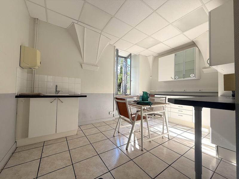 Appartement - 92 m² - 6 pièces