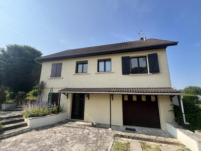 Maison - 105 m² - 4 pièces