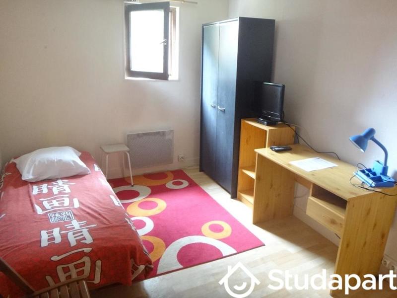 Chambre - 9 m² - 1 pièce