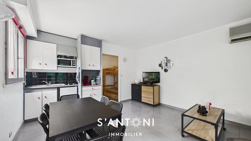 Studio - 25 m² - 1 pièce