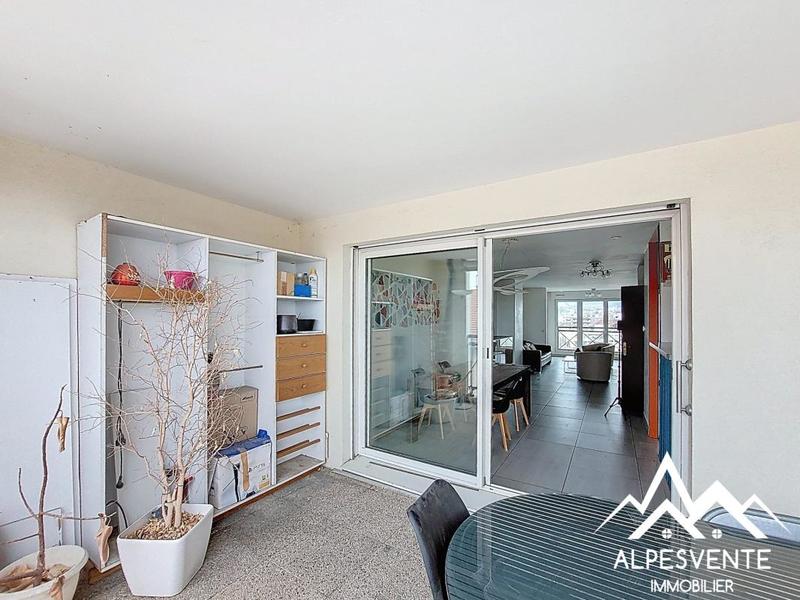 Appartement - 102 m² - 4 pièces