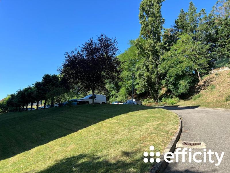 Appartement - 110 m² - 4 pièces