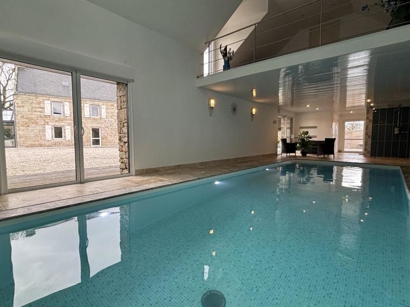 Corps de ferme - 360 m² - 15 pièces