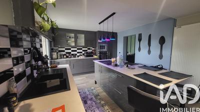 Maison - 133 m² - 7 pièces