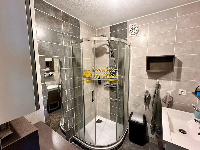 Appartement - 95 m² - 5 pièces