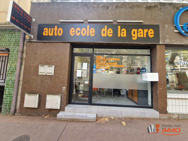 Appartement - 160 m² - 6 pièces