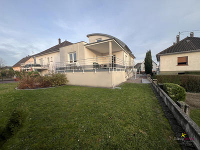 Maison - 145 m² - 5 pièces