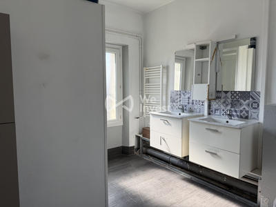 Appartement - 93 m² - 3 pièces