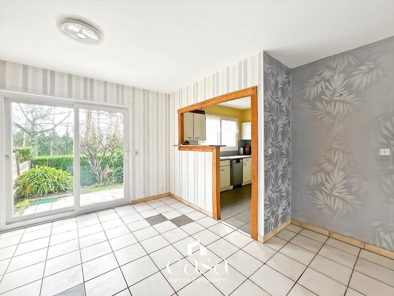 Maison - 90 m² - 5 pièces