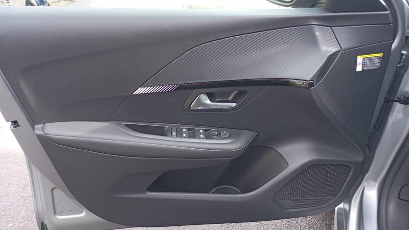 Peugeot 208 II 1.2 Hybrid 100 e-Dsc6 Envy - Automatique