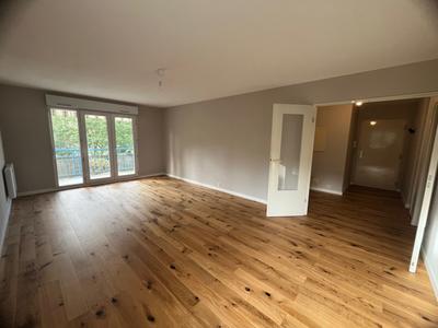 Appartement - 76 m² - 3 pièces