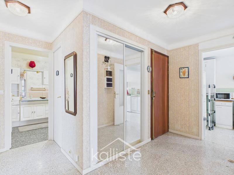 Appartement - 81 m² - 4 pièces