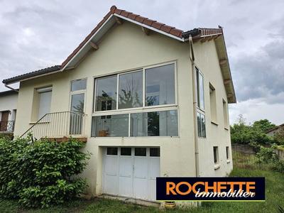 Maison traditionnelle - 85 m² - 4 pièces