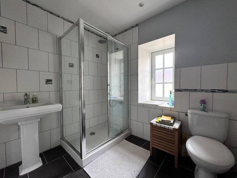 Maison - 410 m² - 16 pièces