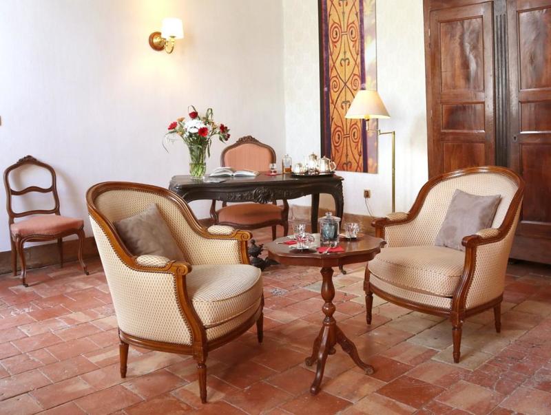 Maison - 746 m² - 15 pièces