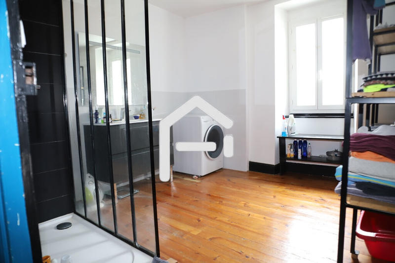 Maison de village - 230 m² - 6 pièces