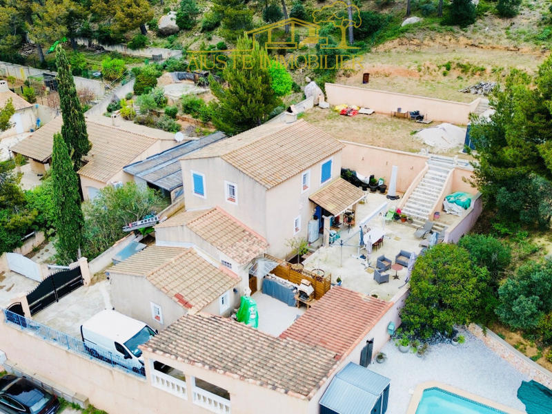 Maison - 136 m² - 6 pièces