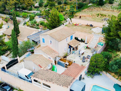 Maison - 136 m² - 6 pièces