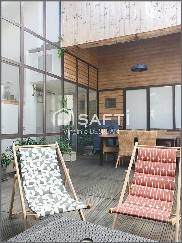 Appartement - 220 m² - 6 pièces