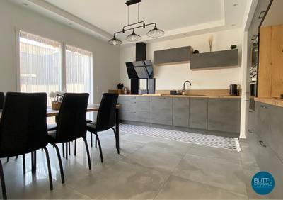 Maison - 145 m² - 6 pièces