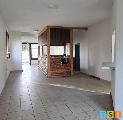 Local d'activités - 200 m² - 7 pièces