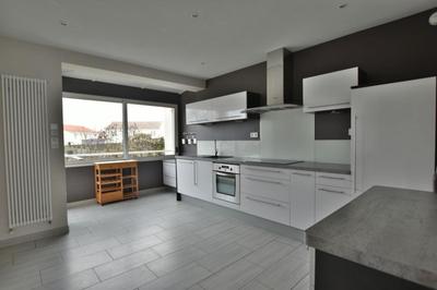 Maison - 107 m² - 5 pièces