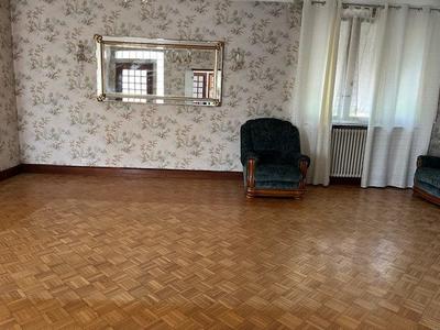 Maison traditionnelle - 100 m² - 6 pièces