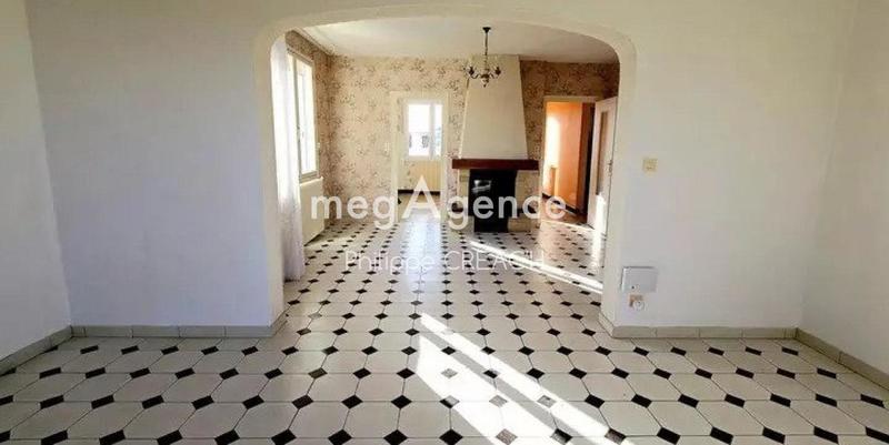 Maison - 104 m² - 6 pièces