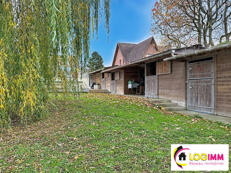 Pavillon - 187 m² - 9 pièces